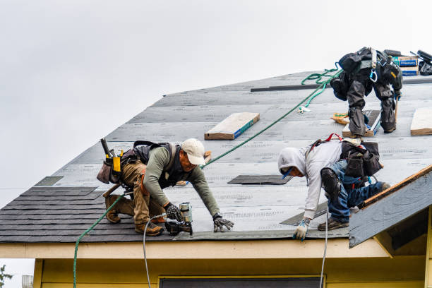 Professional Gutter Installation technician working in Kenyon, RI